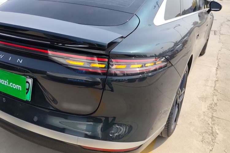 Used Chery Fulwin A9L 2025 Model, Four-Wheel Drive High-Energy Peak Edition Right Rear Taillight