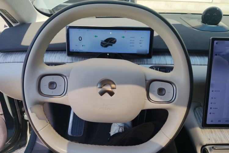 Used Nio ET7 2022 100kWh First Edition Steering Wheel
