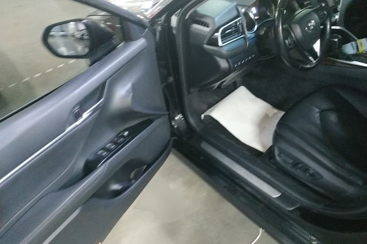 Used Toyota Camry 2018 2.5G Luxury Edition Driver Seat