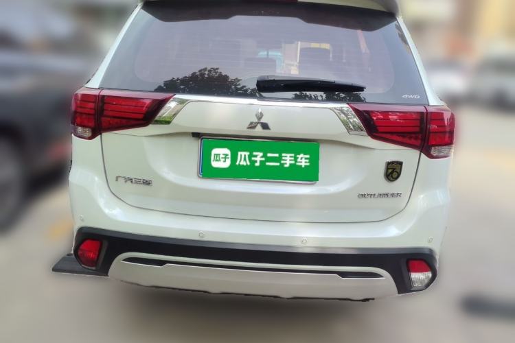 Used Mitsubishi Outlander 2019 2.4L 4x4 Zhi Xiang Edition 5 Seats China VI Standard
