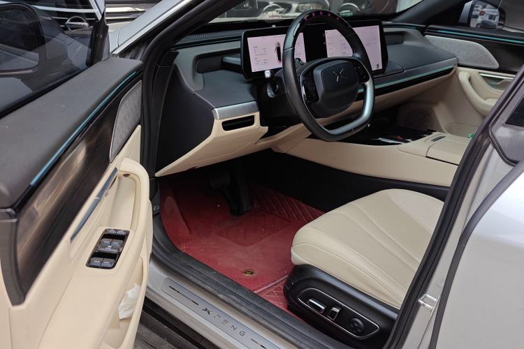 Used XPeng P7 2022 670E+
