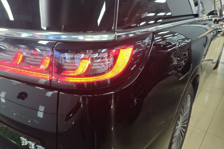 Used VOYAH Dream 2025 PHEV Four-Wheel Drive Excellence Kunpeng Edition