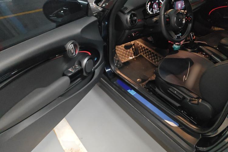 Used MINI MINI 2023 1.5T COOPER Midnight Escape Special Edition
