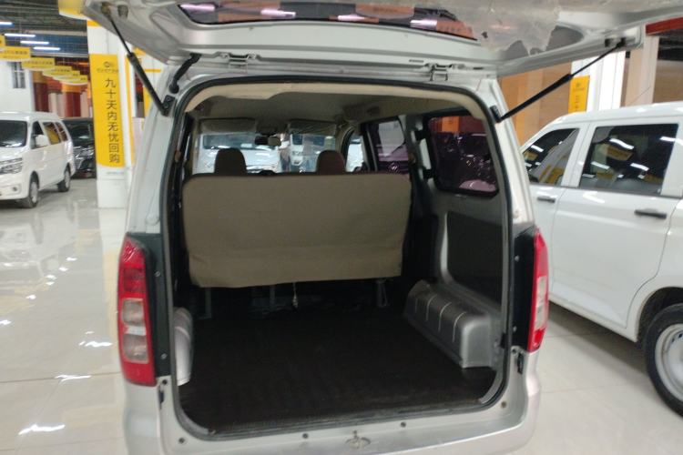 Used Wuling Hongguang V 2022 1.5L Jingqu Version Hydraulic Power Steering LAR