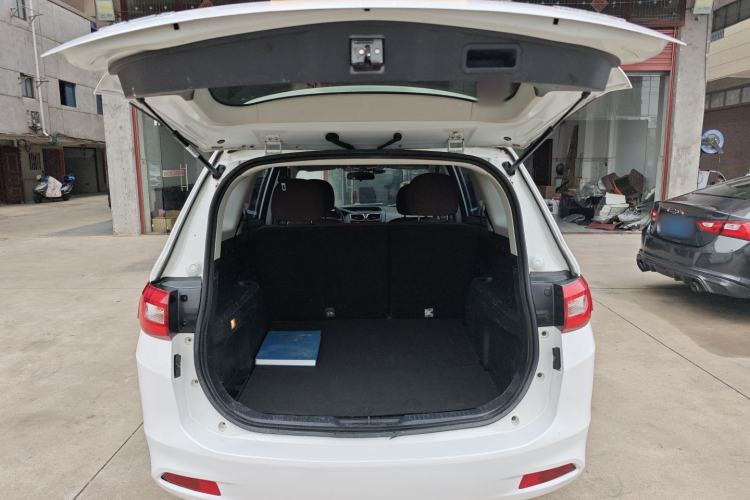 Used Haima V70 2016 2.0L Manual - Comfort Edition 5 Seats
