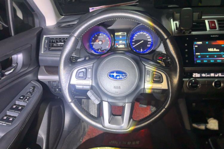Used Subaru Outback 2015 2.5i Luxury Navigation Edition Steering Wheel