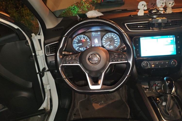 Used Nissan Qashqai 2019 2.0L CVT Luxury Edition Steering Wheel