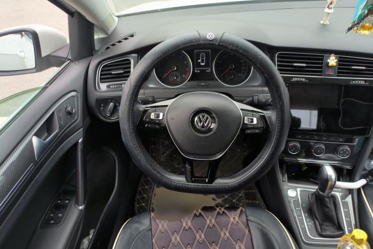 Used Volkswagen Golf 2018 230TSI Automatic Luxury Version