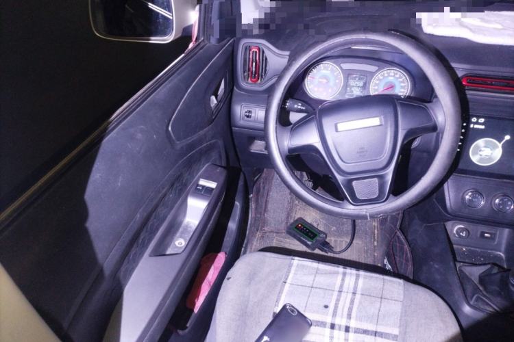 Used Dongfeng Fengon 380 2022 1.5L Comfort-Class Passenger Vehicle (Steel Spring) with 7 Seats