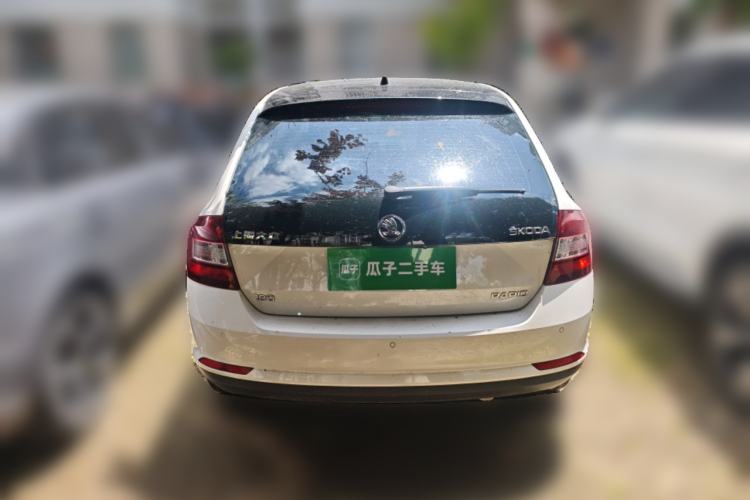 Used Skoda Rapid Spaceback 2016 Revised 1.6L Automatic Smart Drive Version
