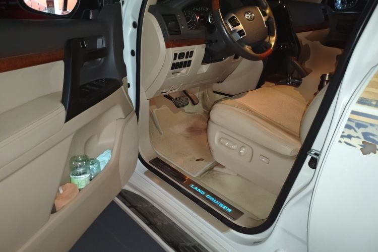 Used Toyota Land Cruiser  Driver Seat