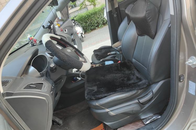 Used Hyundai ix35 2015 2.0L Automatic 2WD Smart Version China V Standard Left Front Seat