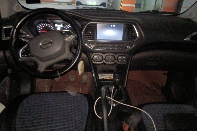 Used GAC Trumpchi GS4 2015 200T Manual Luxury Edition Center Console