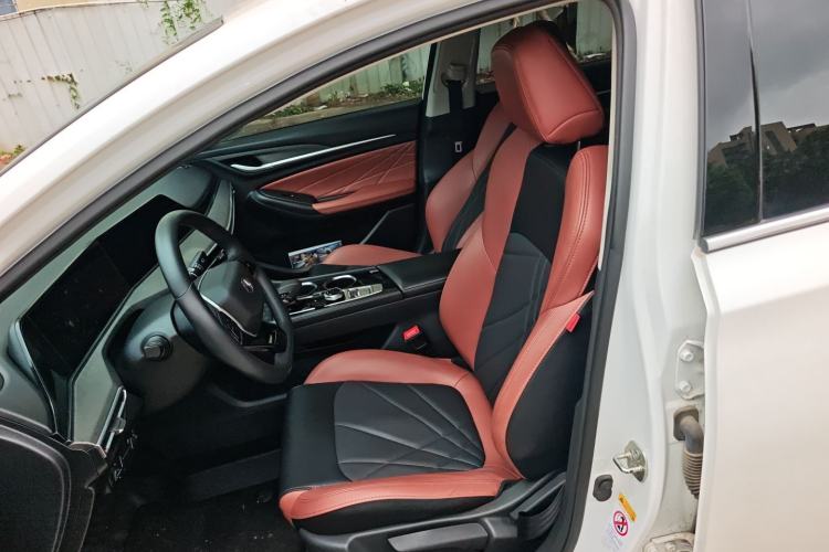 Used Changan Eado 2023 Changan Edition PLUS Blue Whale NE 1.4T GDI DCT Prestige Version
