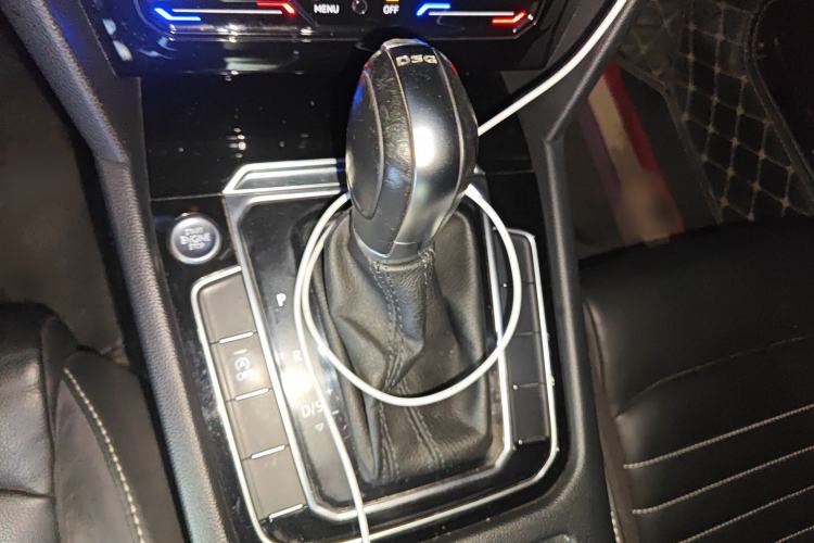 Used Volkswagen Magotan 2020 330TSI DSG Leading Model
