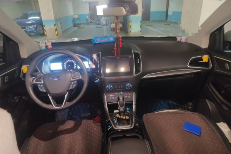 Used Ford Edge 2018 EcoBoost 245 Two-Wheel-Drive Titanium 7-Seater China V Standard
