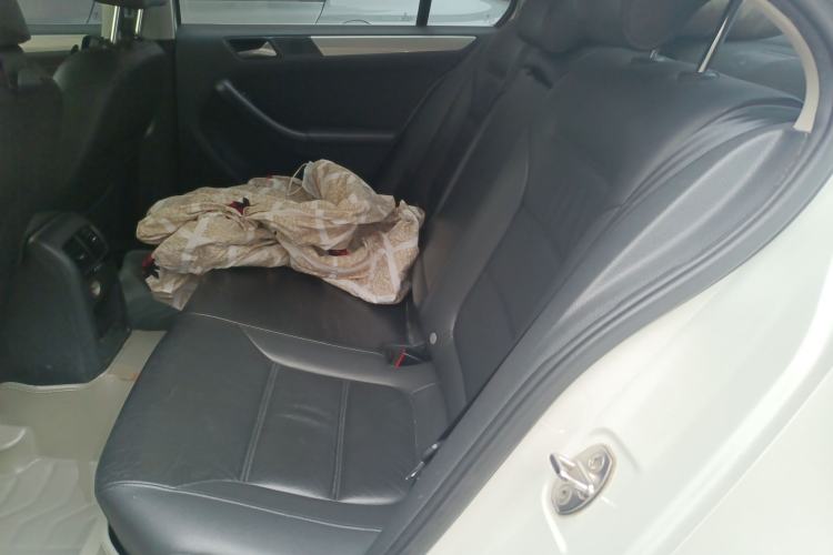 Used Volkswagen Sagitar 2014 Revised Version 1.4TSI Manual Luxury Edition Left Rear Seat