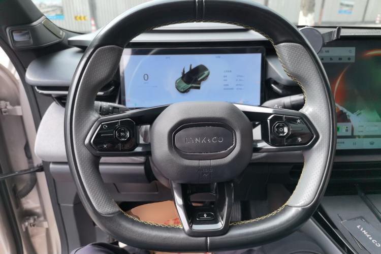Used Lynk & Co 08 EM-P 2023 120km Long-Range Halo Steering Wheel