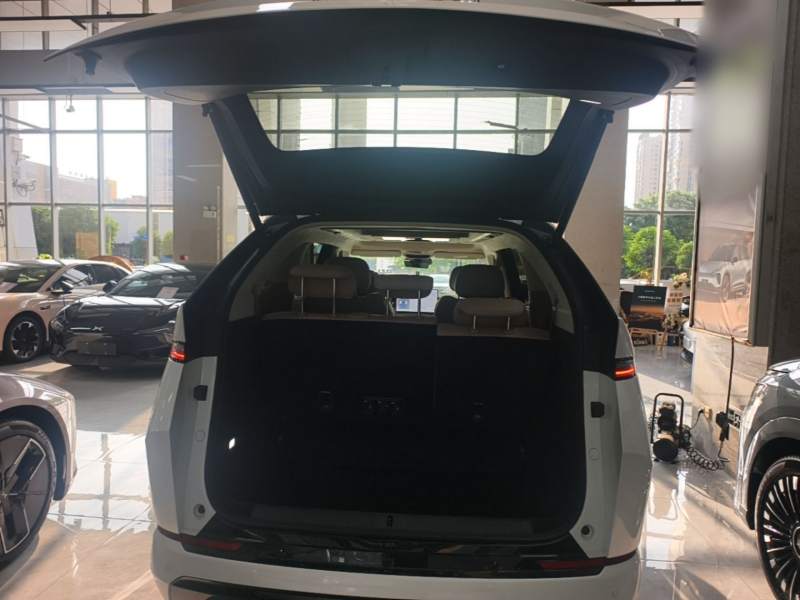 Used XPeng X9 2026 Model—Range-Extended Version 1602 Ultra — 18