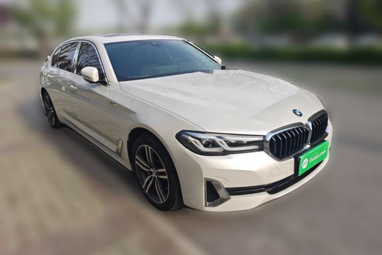 Used BMW 5 Series 2021 530Li xDrive Luxury Package Front Right 45 Deg