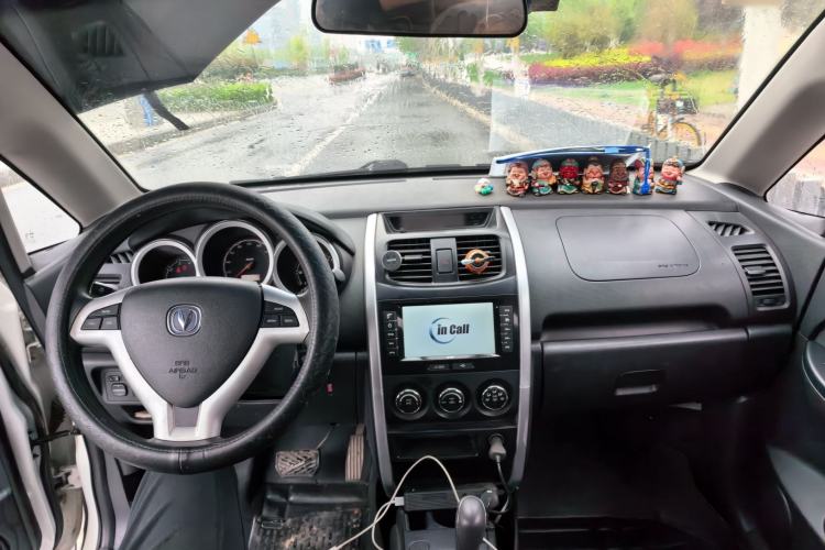 Used CHANGAN CX20 2014 1.4L IMT Sunroof Navigation Version China IV Standard Center Console