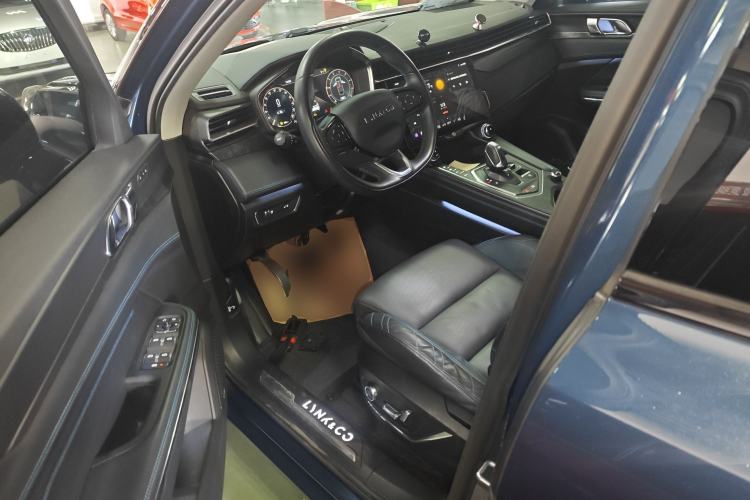 Used Lynk & Co 05 2020 2.0TD Two-Wheel Drive Shine Halo