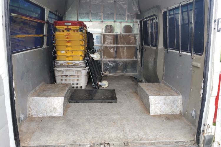 Used Iveco Daily 2017 2.5T A35 Passenger Van 5-7 Seats Model 47Z5
