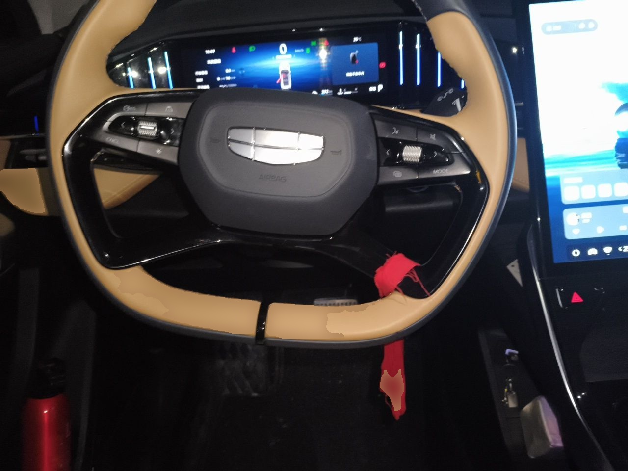 Geely Auto FX11 2023 1.5TD DCT Prestige Edition — снимка 10