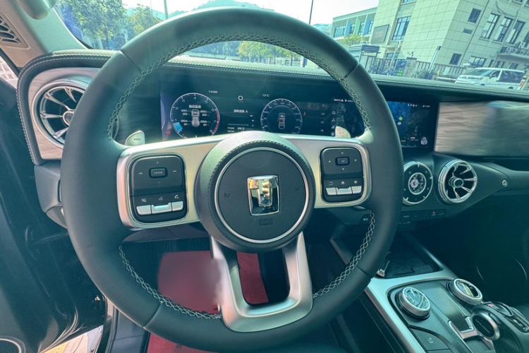 Used Tank 300 2024 2.0T Conqueror Interior 2