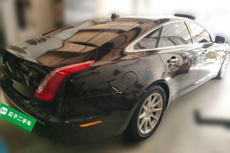 Used Jaguar XJ 2014 XJL 2.0T Two-Wheel Drive Panoramic Business Edition