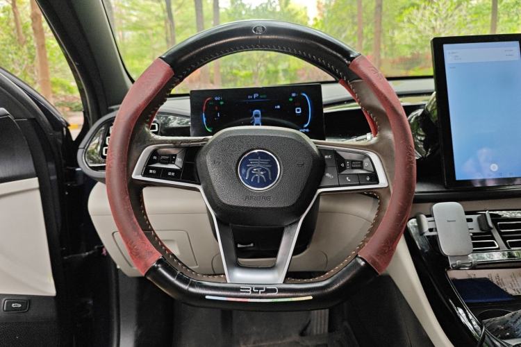 Used BYD Qin PLUS 2023 Champion Edition DM-i 55KM Leading Model Steering Wheel