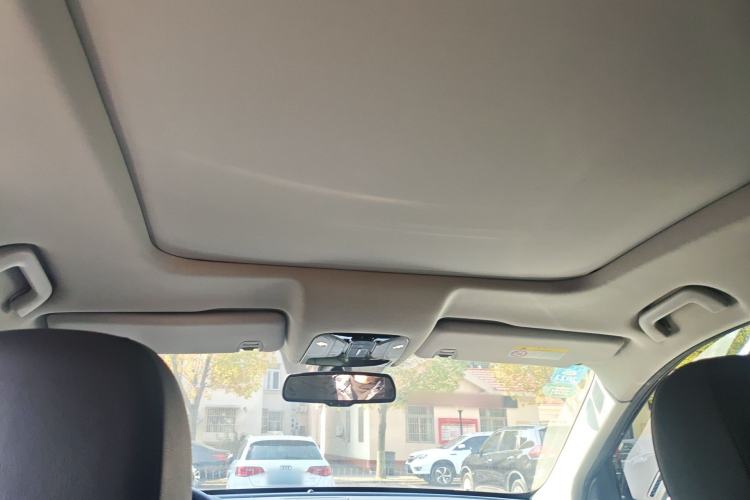 Used GAC Trumpchi GS8 2017 320T Two-Wheel Drive Luxury Smart Connectivity Version (7 Seats)
