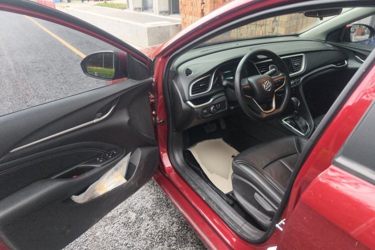 Used Buick GT 2017 15N Automatic Deluxe Edition Driver Seat