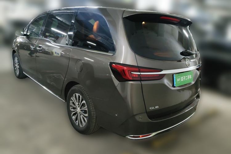 Used Buick GL8 2023 Land Executive Class Deluxe Model