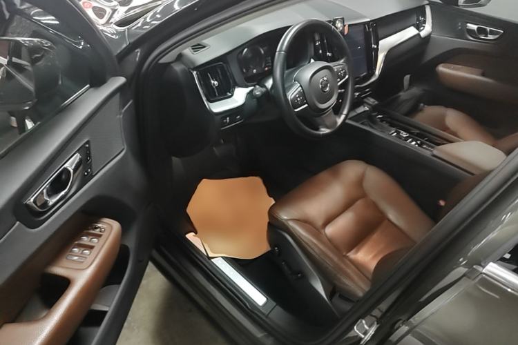 Used Volvo XC60 2019 T5 4x4 Smart Edition China VI Standard