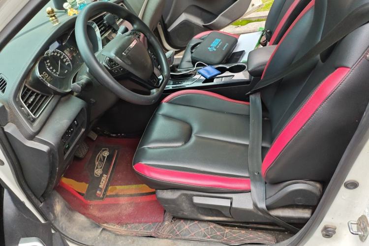 Used Venucia D60 2020 1.6L XL CVT Enjoyment Edition Left Front Seat