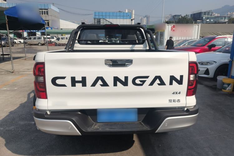 Used Changan Lantop 2023 2.0T Manual 4x4 Diesel Flagship Long-Box Version