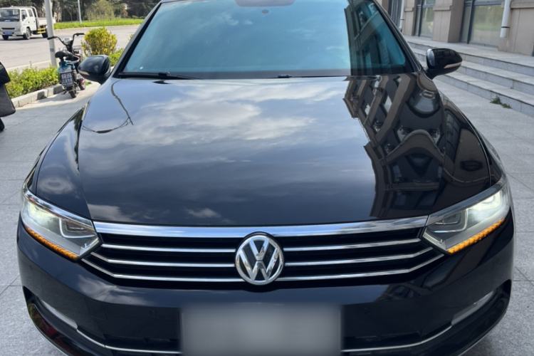 Used Volkswagen Magotan 2018 330TSI DSG Advanced Model Exterior 2