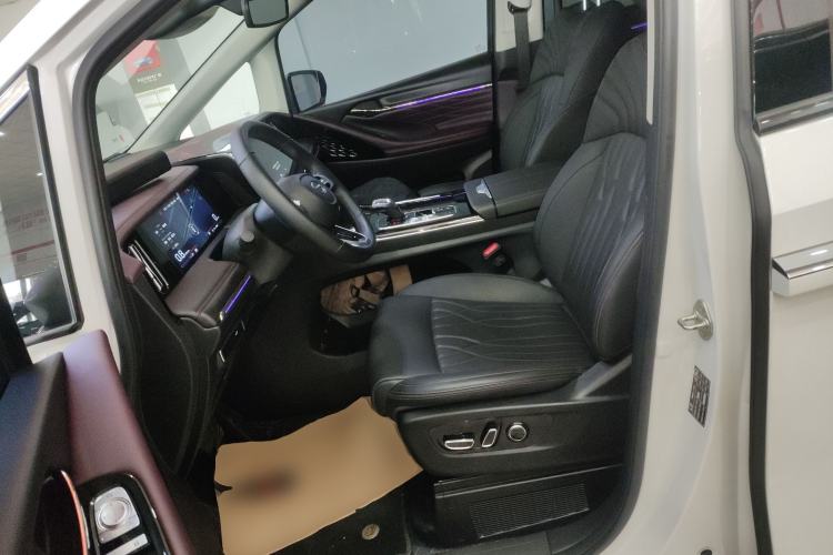 Used GAC Trumpchi M8 2024 Master Series 400T Ultimate Edition Left Front Seat