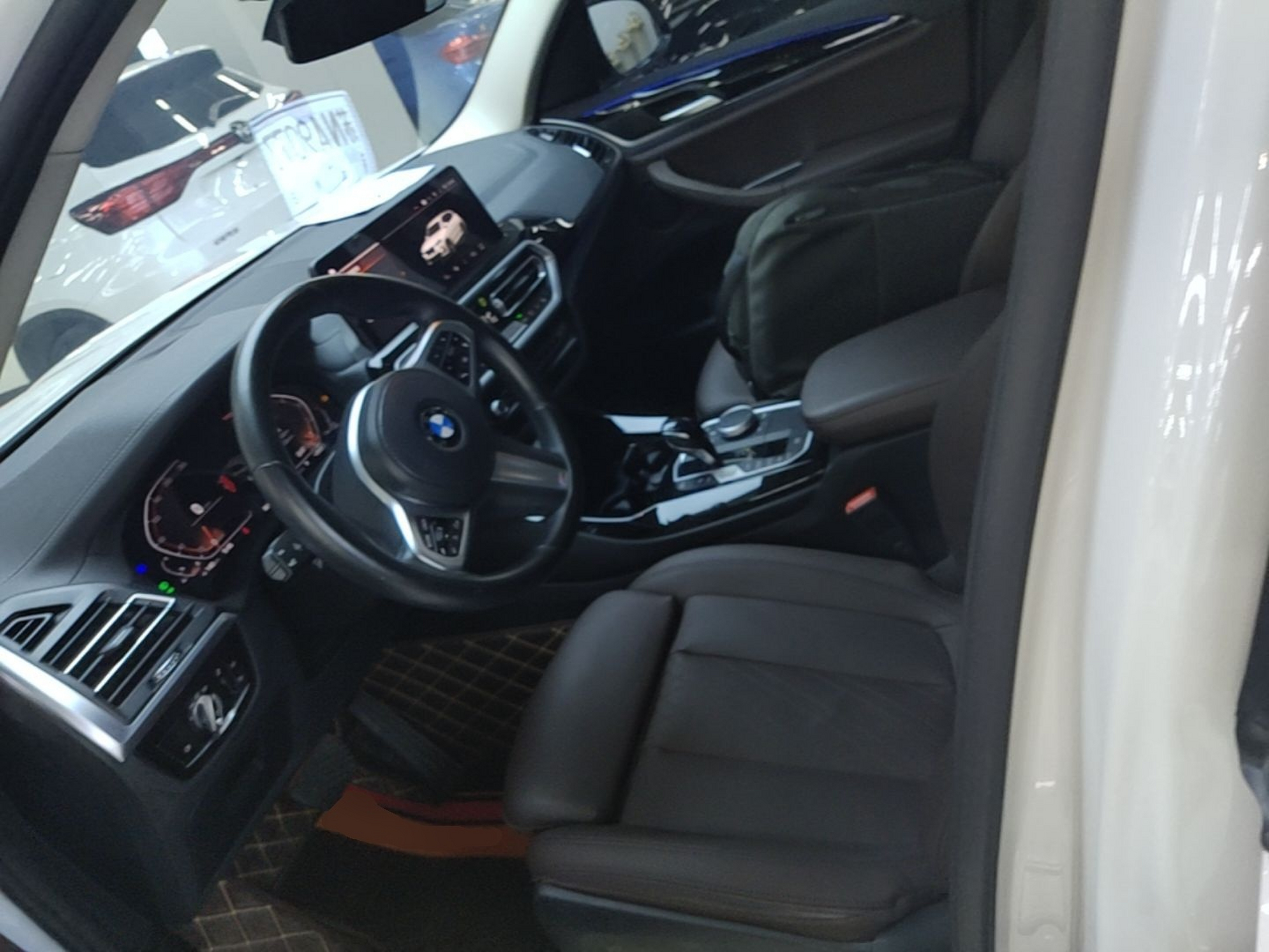 Vordere Reihe im Auto