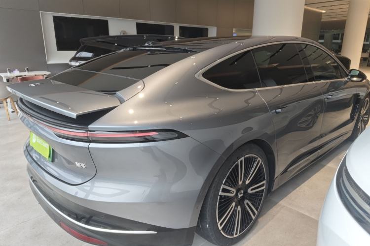 Used Nio ET9 2025 100kWh Signature Edition Rear Right 45 Deg