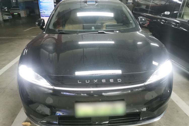 Used Hima Luxeed R7 2025 Range-Extended Version 251 km Max
