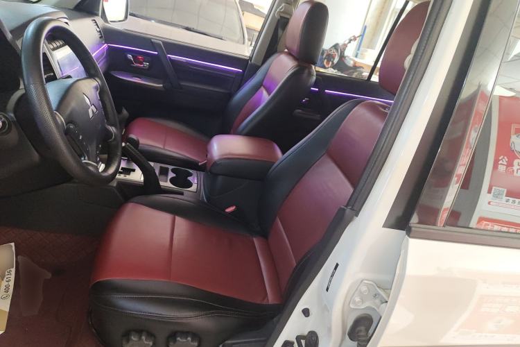 Used Mitsubishi Pajero 2020 3.0L Automatic Luxury Edition
