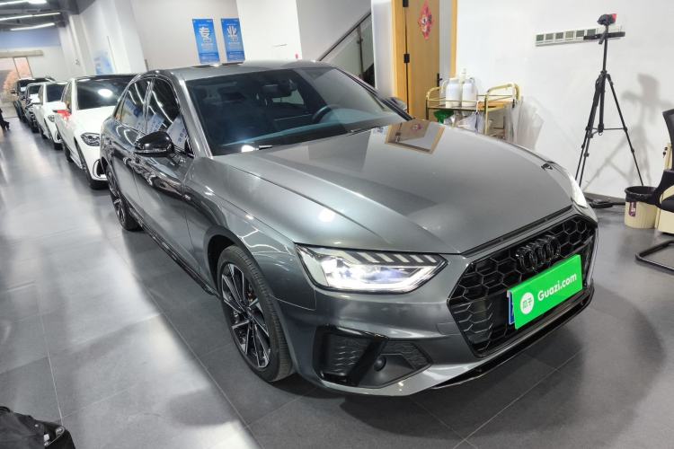 Used Audi A4L 2023 40 TFSI Luxury Dynamic Model
