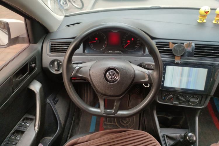 Used Volkswagen Santana 2016 1.6L Manual Fashion Edition