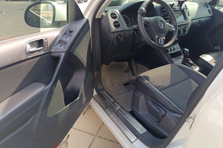 Used Volkswagen Tiguan 2013 1.8TSI Automatic Two-Wheel Drive Trend Edition Driver Seat