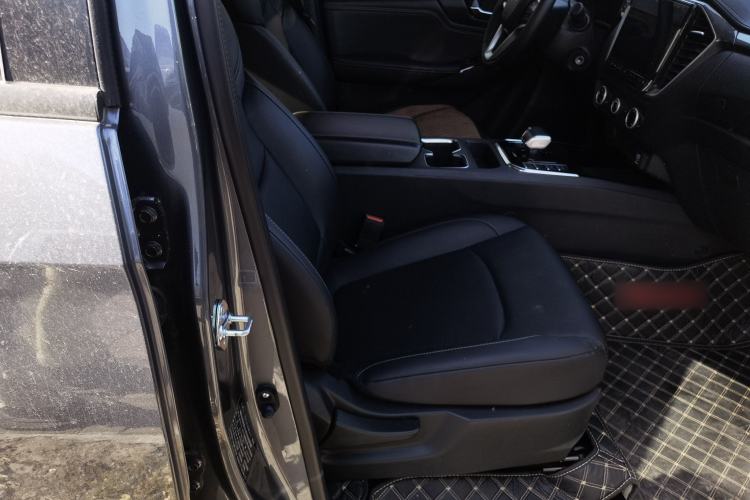 Used Isuzu D-MAX 2023 2.5T Automatic Two-Wheel Drive Diesel Navigation Edition Long Wheelbase