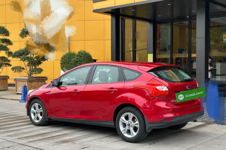 Used Ford Focus 2012 Hatchback 1.6L Manual Fashion Edition