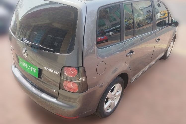 Used Volkswagen Touran 2011 1.4T DSG Zhiya Edition 5 Seats Rear Right 45 Deg