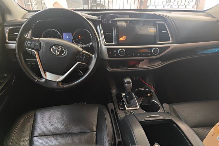 Used Toyota Highlander 2015 2.0T Four-Wheel Drive Luxury Edition 7-Seater
